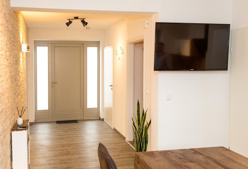 Apartment Yachthafen Waren Ngoại thất bức ảnh