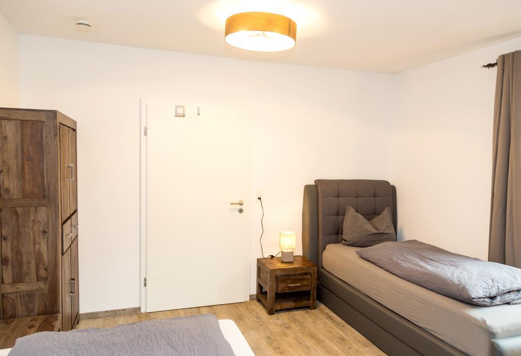 Apartment Yachthafen Waren Ngoại thất bức ảnh